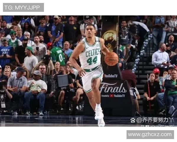 凯尔特人内部矛盾激化球队核心与主教练爆发激烈争执引发关注